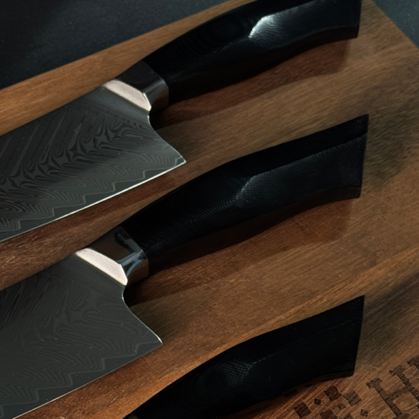 Close-up of Damascus Steel Blades from Henzel Kitchen Knife Set